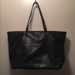 Old Navy oversized black purse